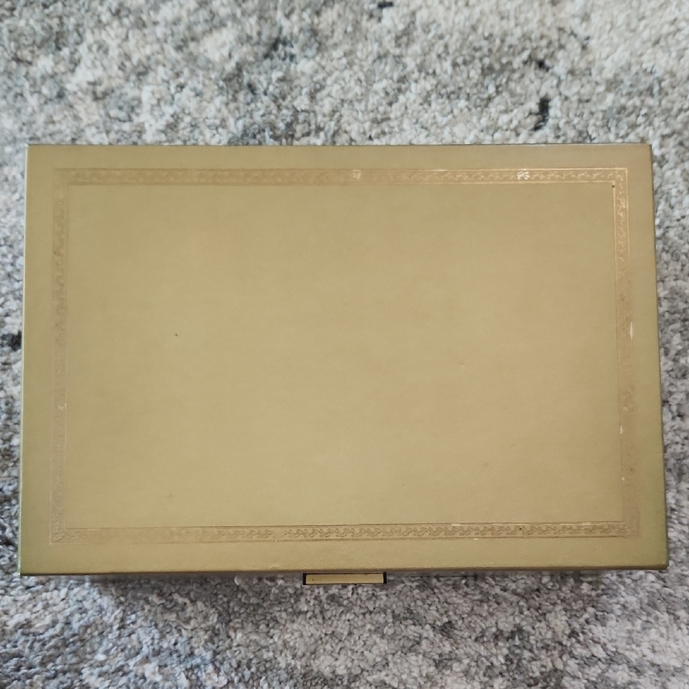 Vintage Princess Gardner Gold Jewelry Box